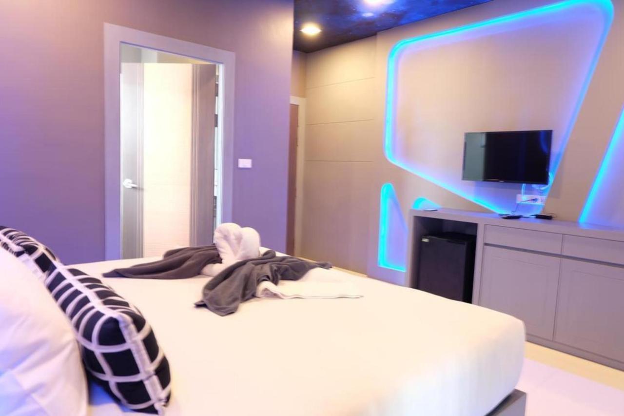 I Am O'Tel Patong Hotell Exteriör bild