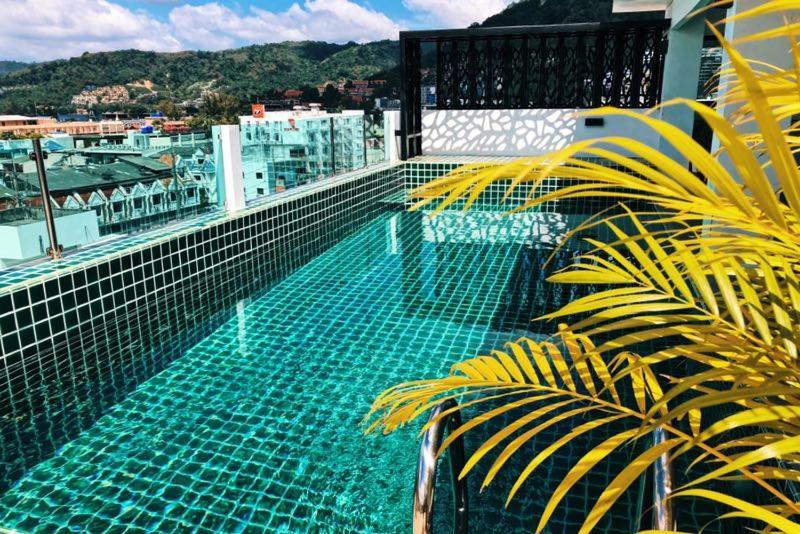 I Am O'Tel Patong Hotell Exteriör bild